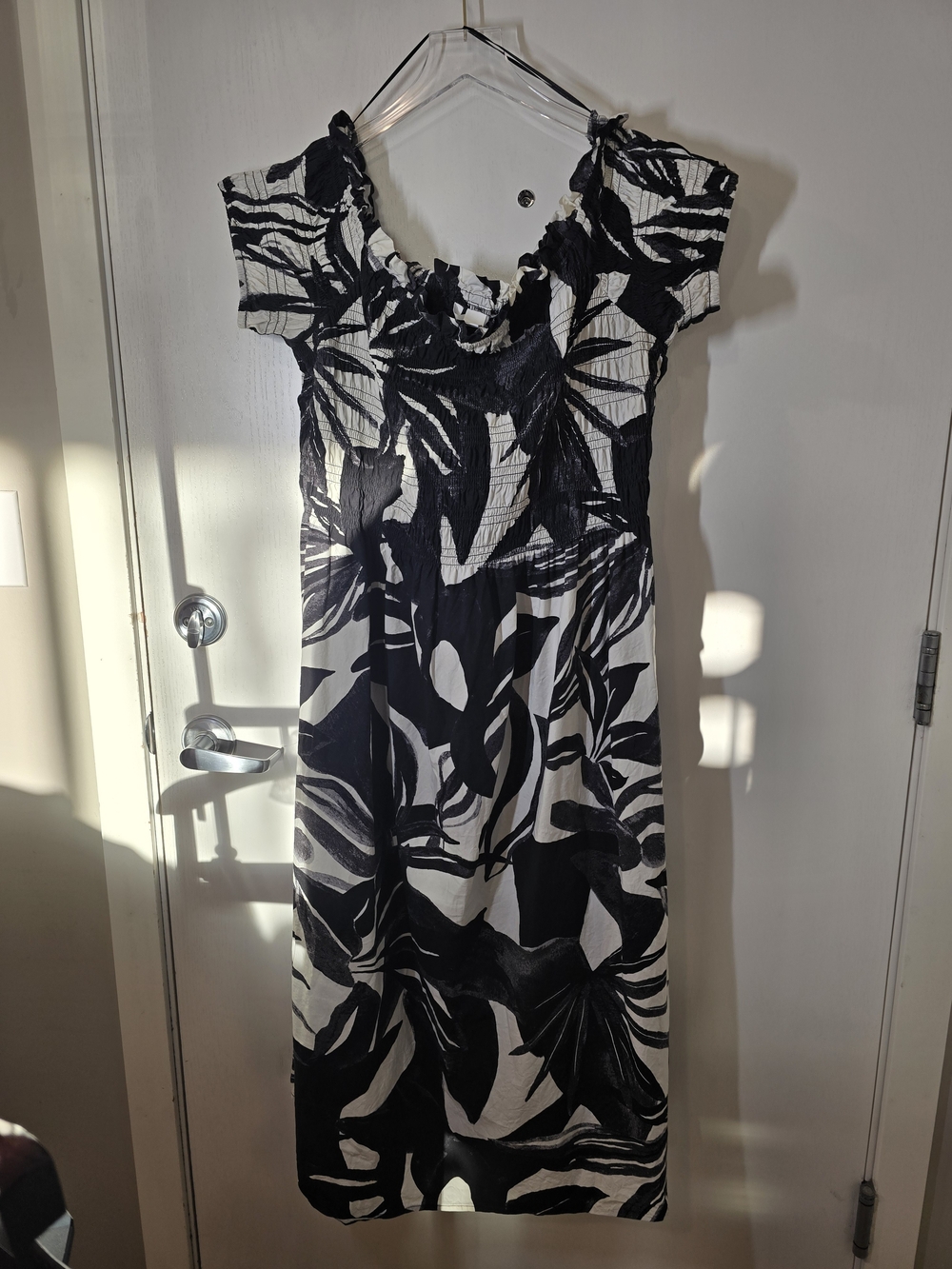 H&M Black and White Floral Midi Dress with Smocked Bodice